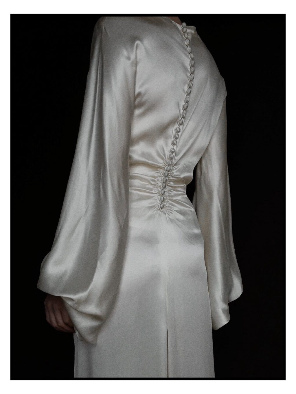 1930s Ivory Bell Sleeve Gown