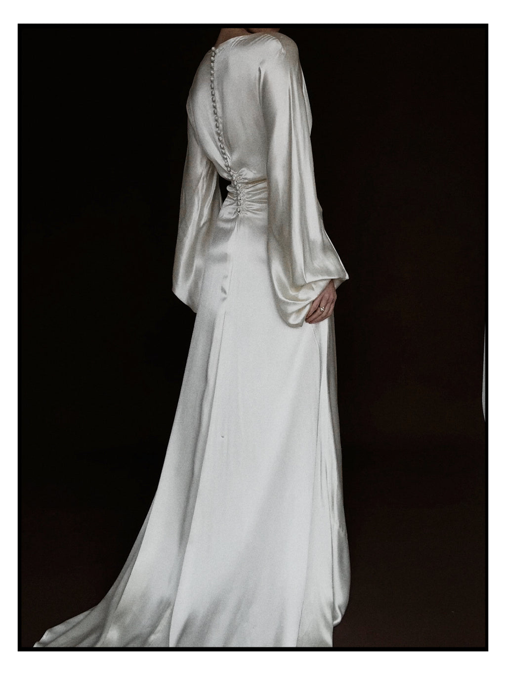 1930s Ivory Bell Sleeve Gown