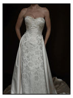 1940s Floral Brocade Sweetheart Gown with Detachable Train