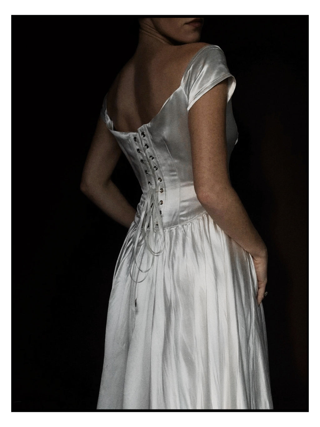 1940s Sweetheart Off-The-Shoulder Gown