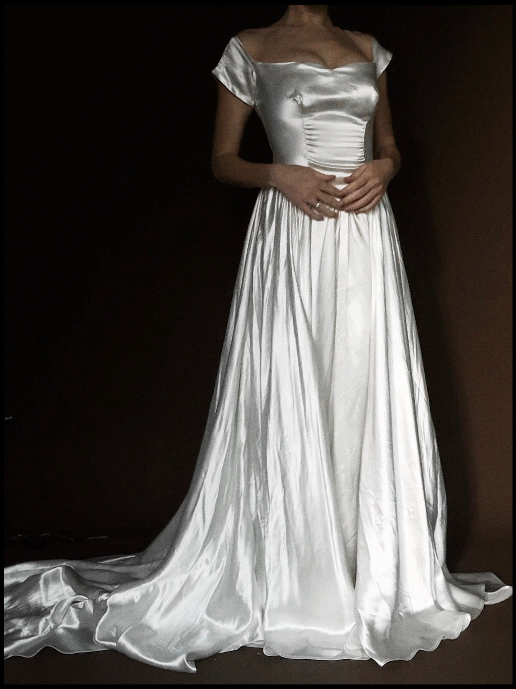 1940s Sweetheart Off-The-Shoulder Gown