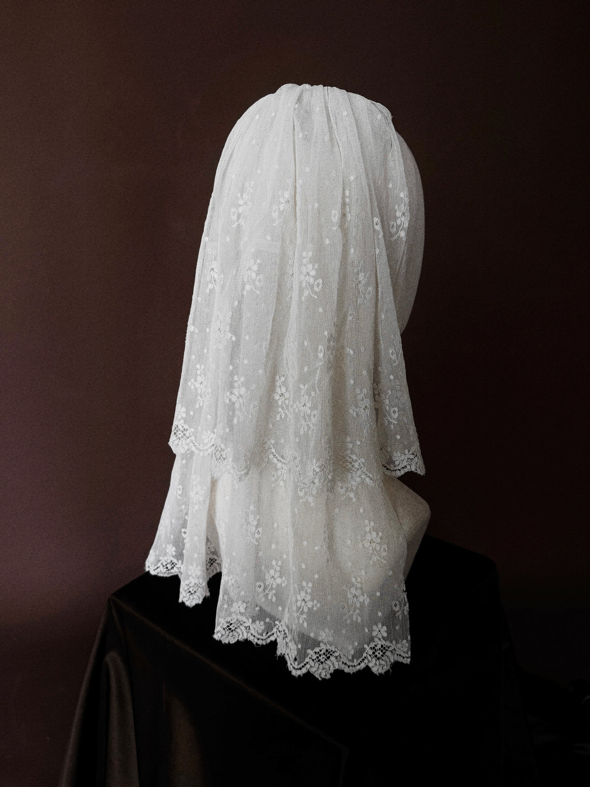 1900s French Two-Tiered Short Lace Veil, France
