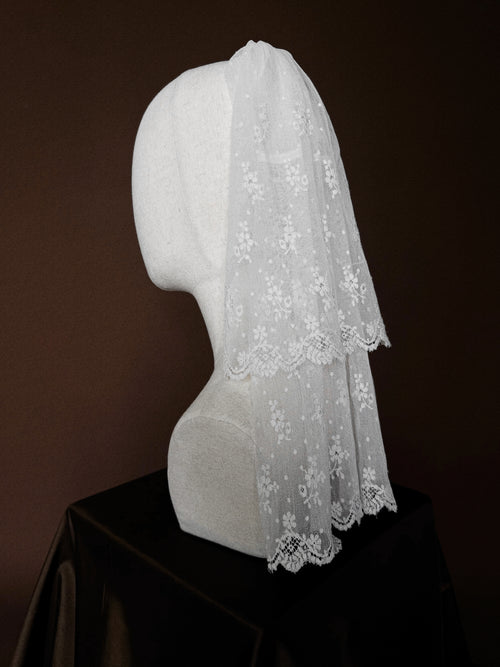 1900s French Two-Tiered Short Lace Veil, France
