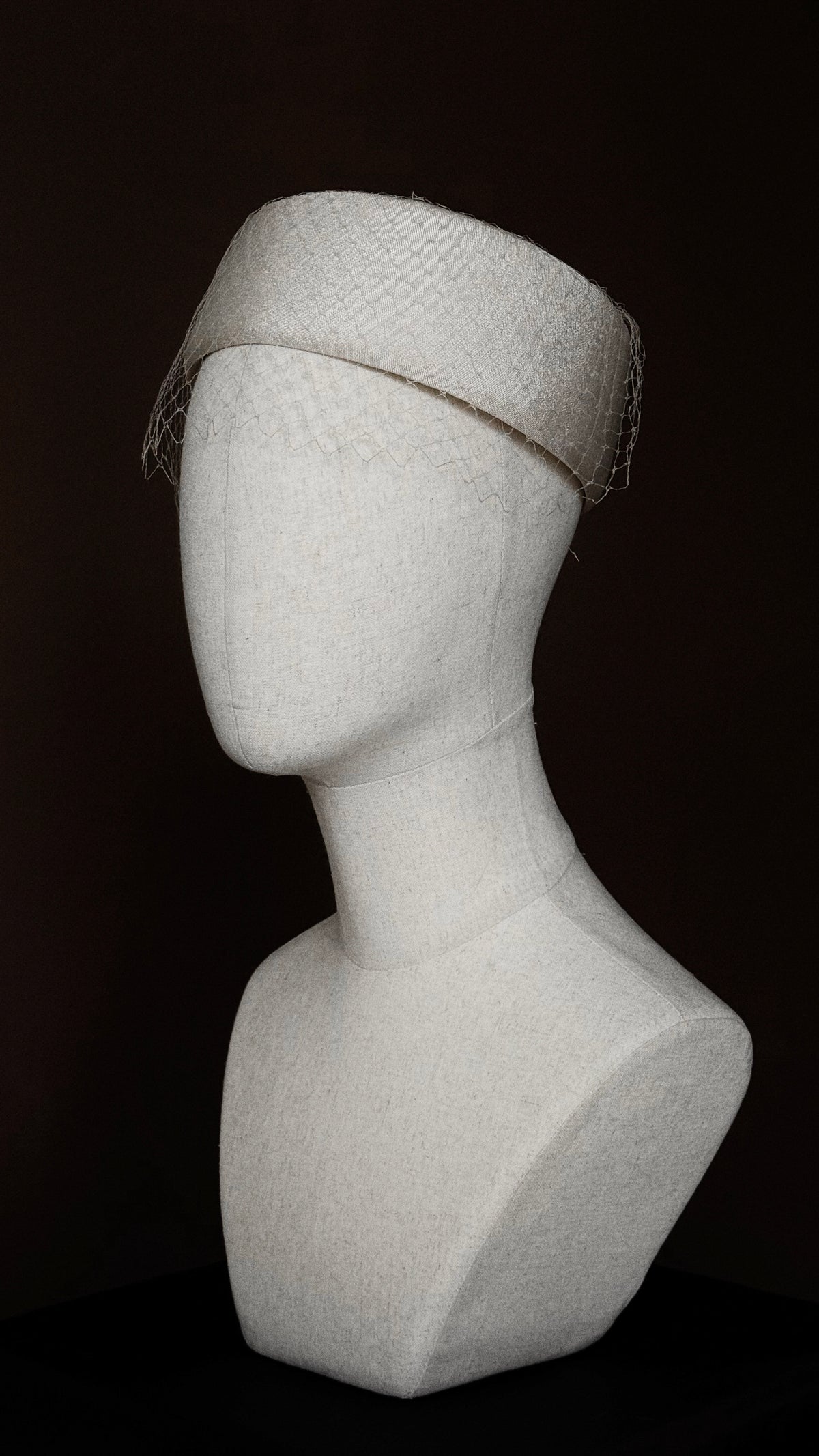 1960s Classic Pillbox Hat with Birdcage Veil