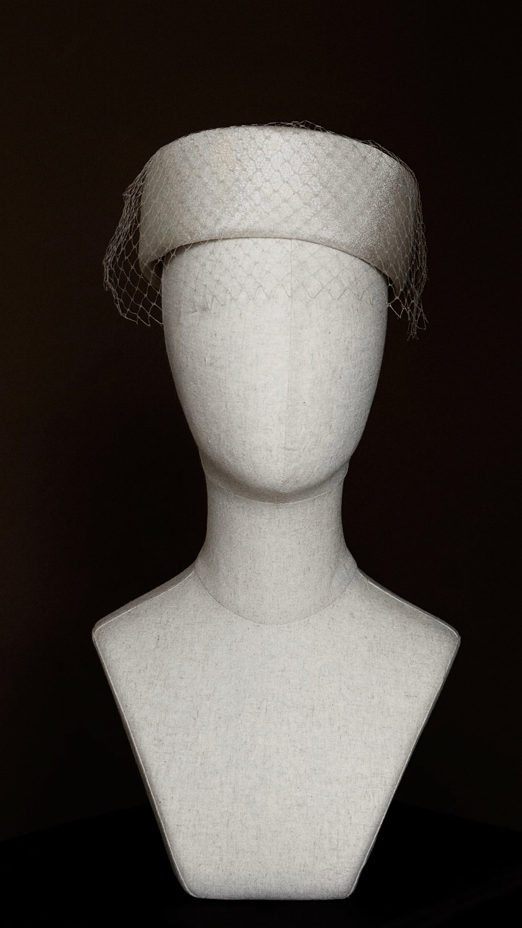 1960s Classic Pillbox Hat with Birdcage Veil