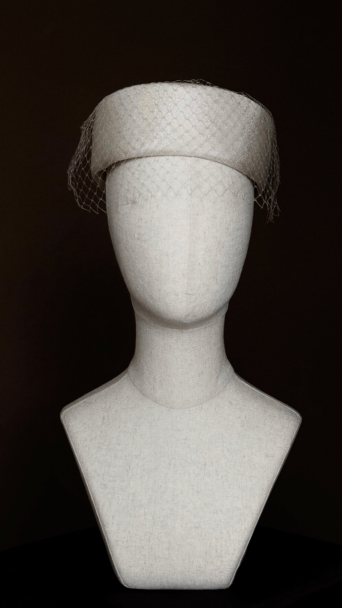 1960s Classic Pillbox Hat with Birdcage Veil
