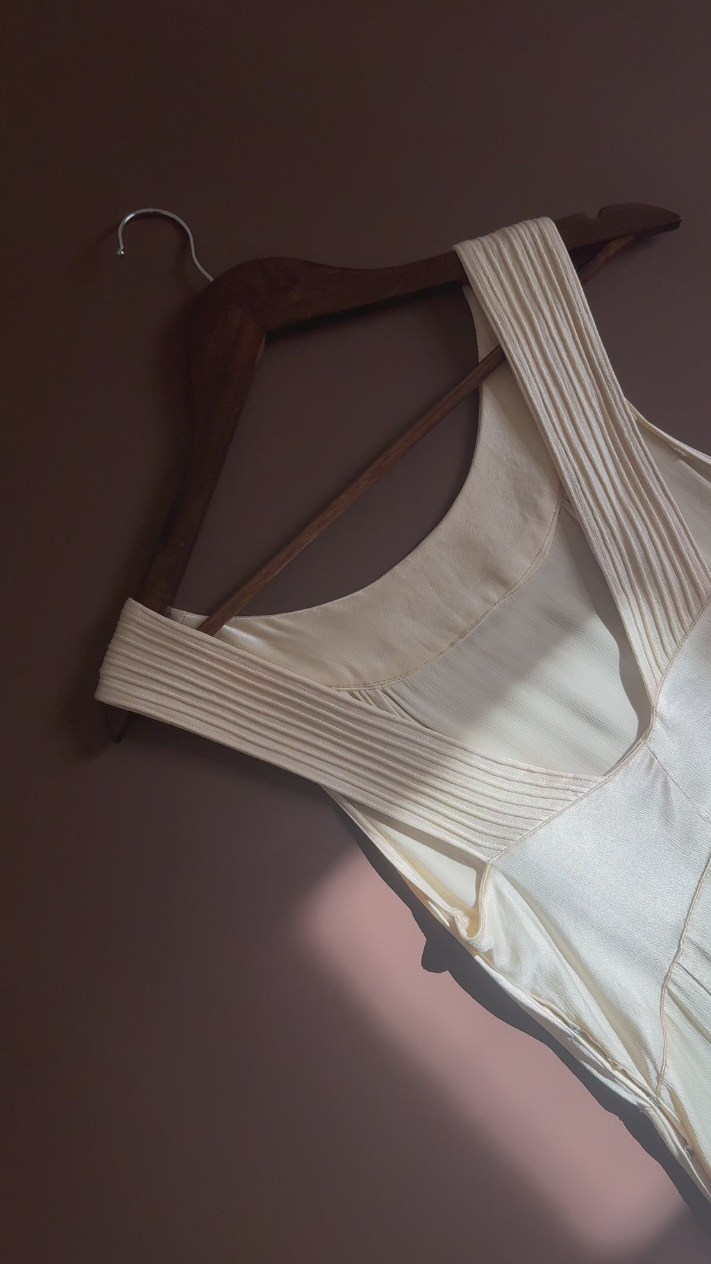 1930s Pintuck Gown