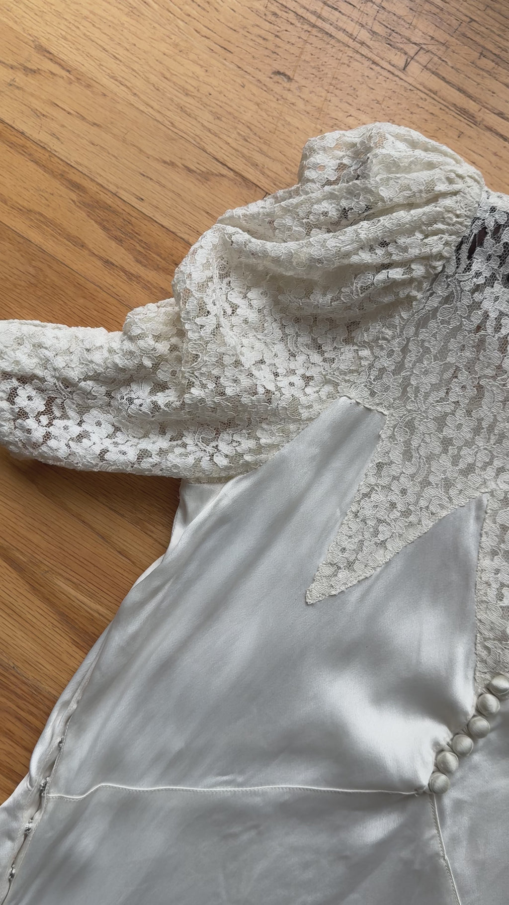 1930s Liquid Silk & Daisy Lace Yoke Gown